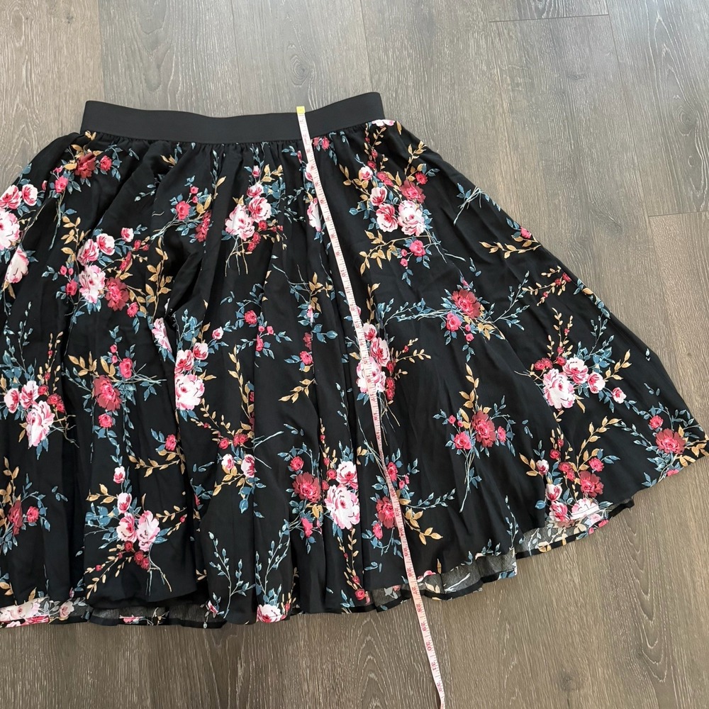 NWT Torrid Challis Floral Midi Skirt Sz 0 US L Career Whimsigoth Cottage Boho - Picture 5 of 7